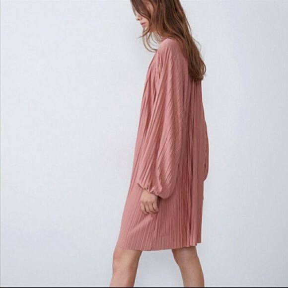 Zara Long Sleeve Dusty Pink Pleated Dress Sz-Medium - Picture 2 of 13